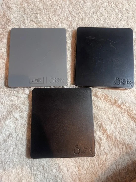 Sizzix Die Cutting Plate - Picture 1 of 4